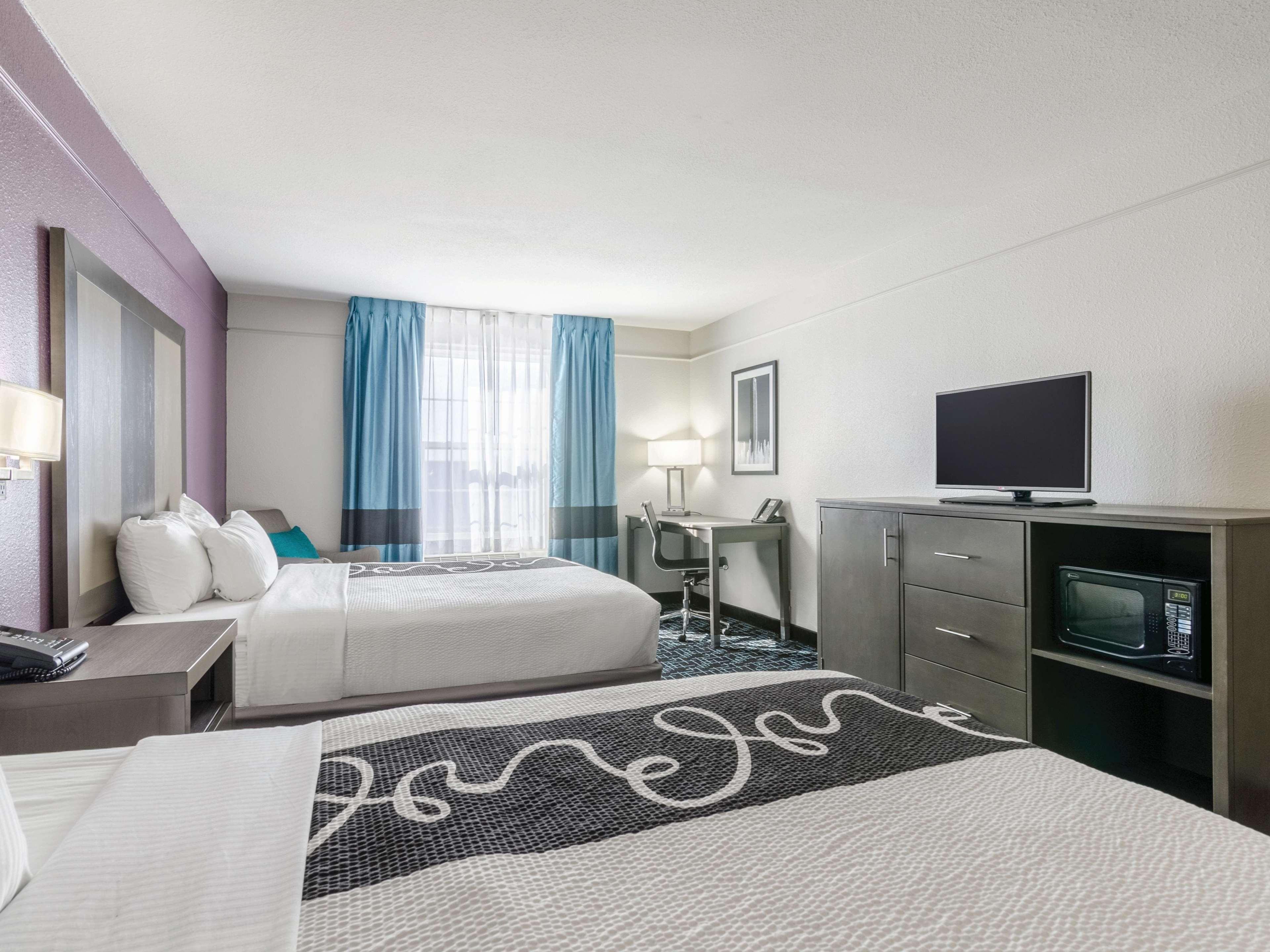 La Quinta By Wyndham Kansas Airport Hotel Kansas City