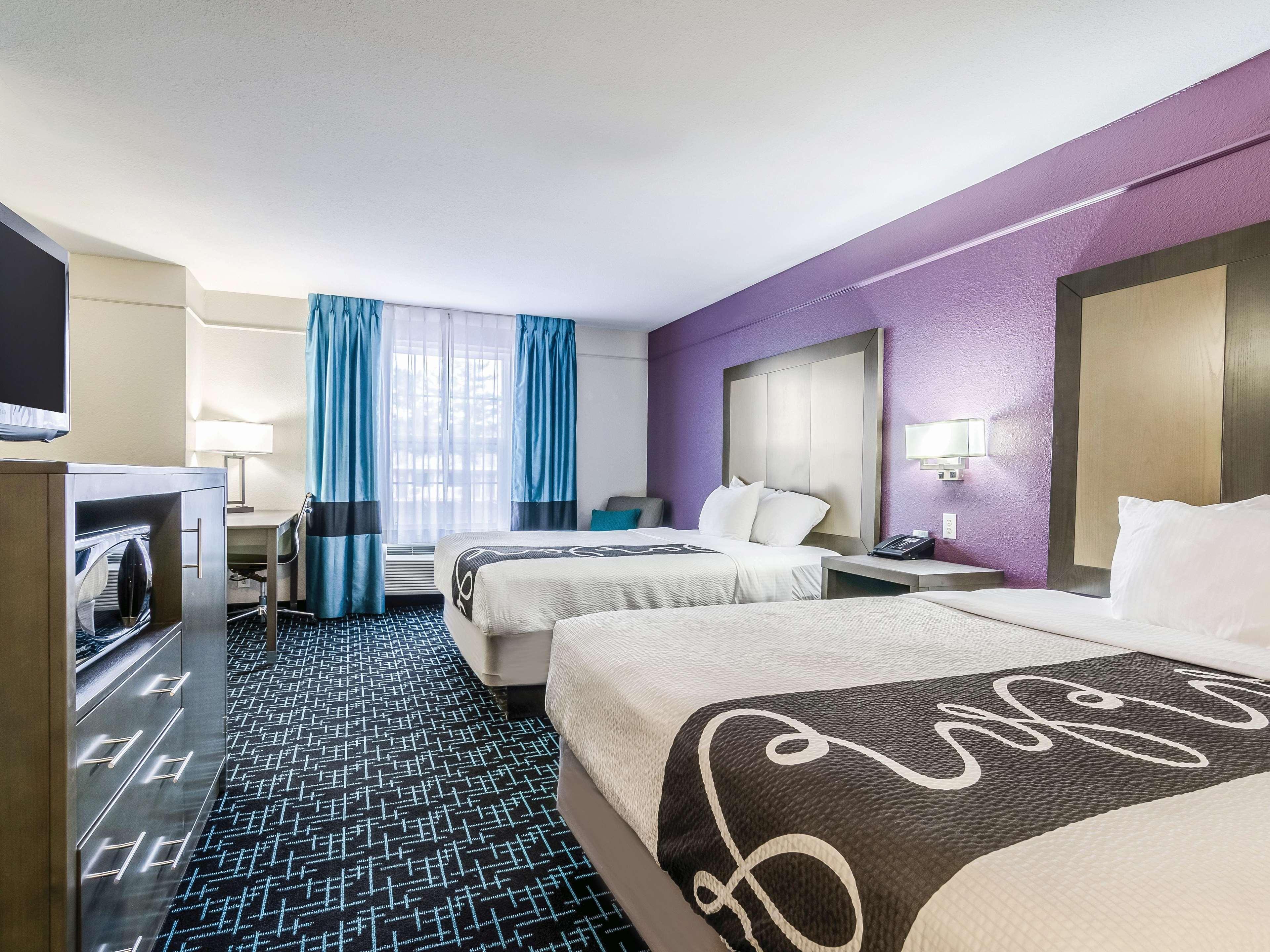 La Quinta By Wyndham Kansas Airport 3*