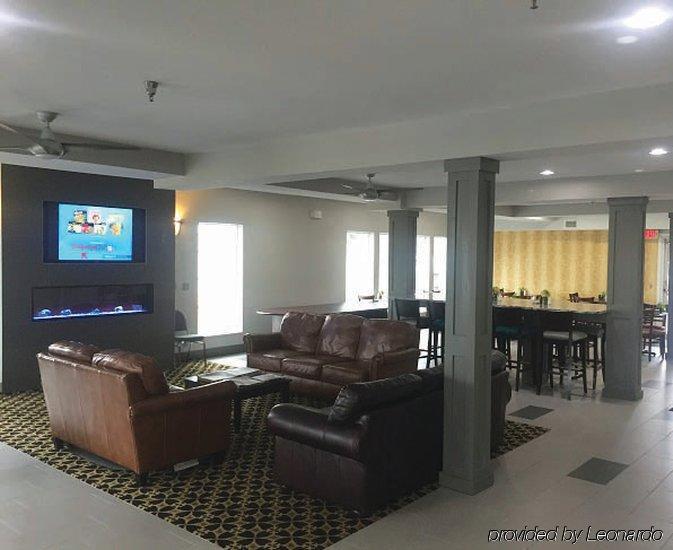La Quinta By Wyndham Kansas Airport 3*